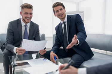 Best Corporate & Commercial Lawyers in Abu Dhabi | Emirates Advocates